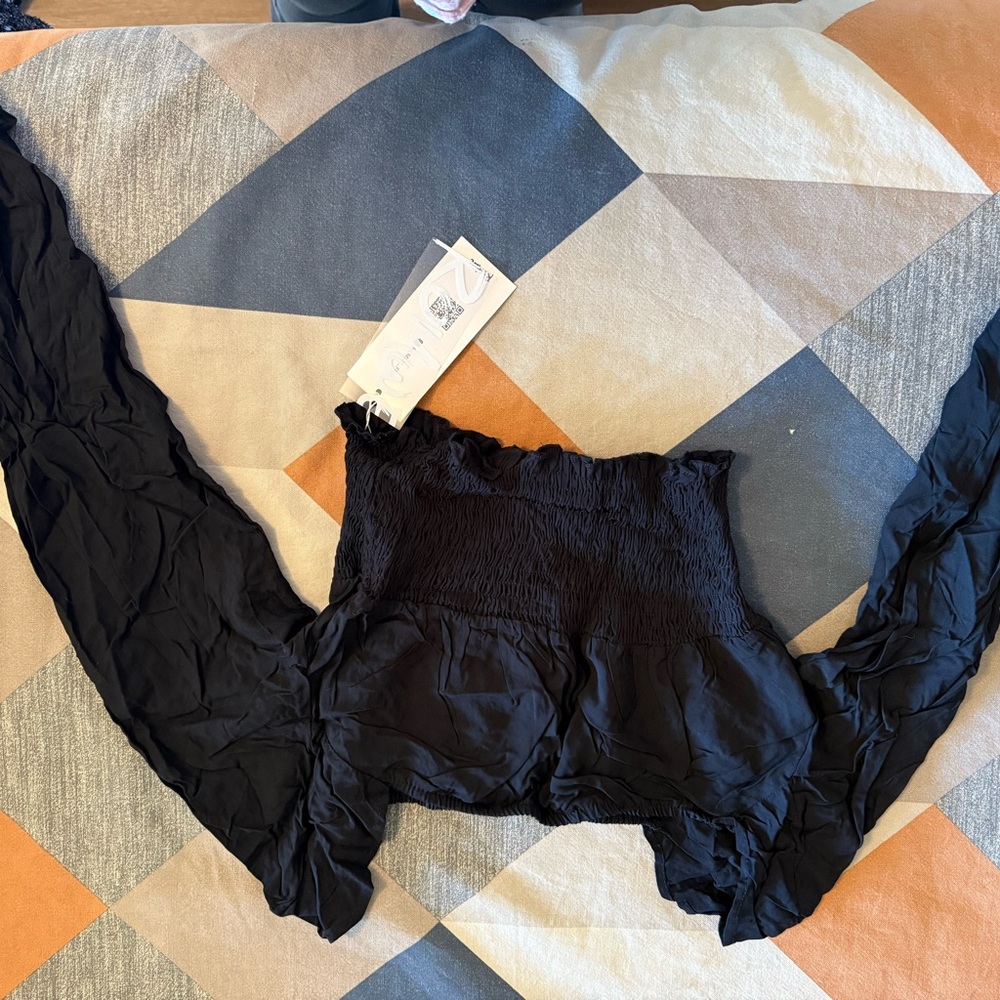 Black Womens Longsleeve Crop Top